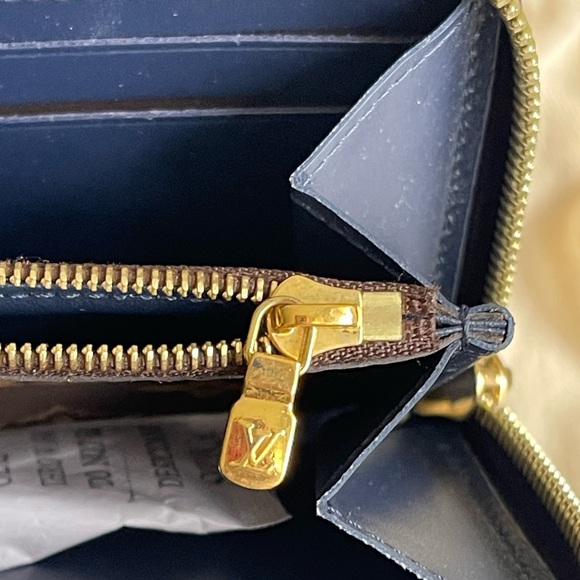 Louis Vuitton Clemence Patent leather  zippy long wallet (2017) - Picture 8 of 15